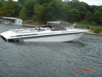 1990 29' Fountain 094.jpg