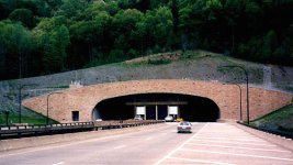 Cumb_Gap_Tunnel_S.jpg