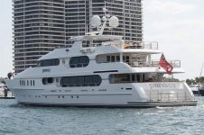 tiger-woods-yacht.jpg