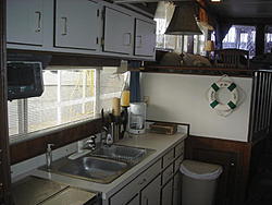Scott's Houseboat 007.jpg